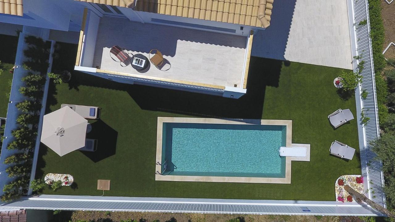 The Quad Luxury Villas Ligia Zewnętrze zdjęcie
