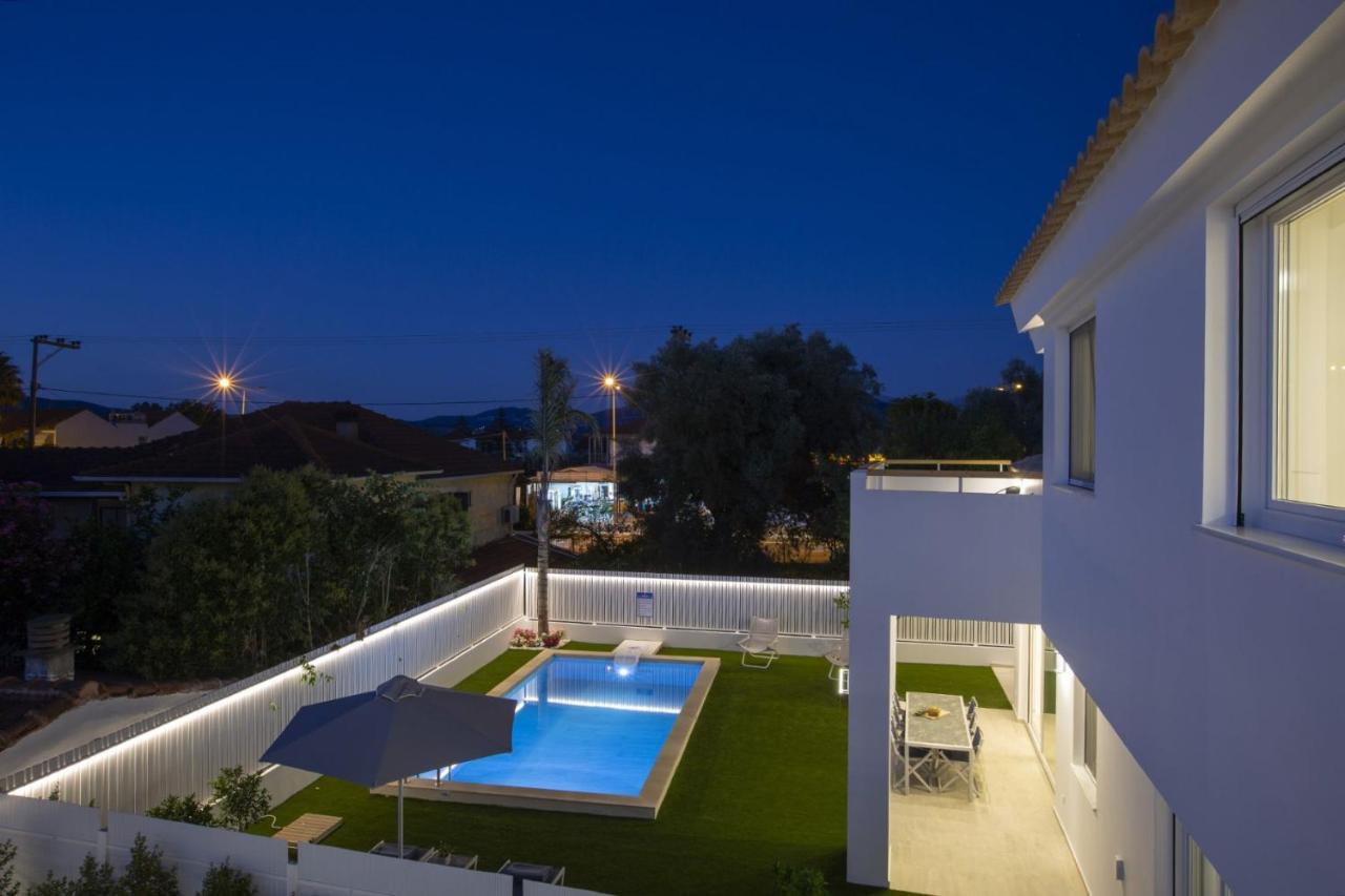 The Quad Luxury Villas Ligia Zewnętrze zdjęcie